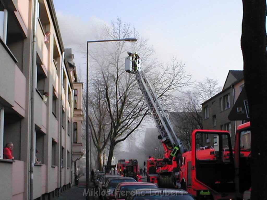 Brand Dach Oranienstr 14.JPG